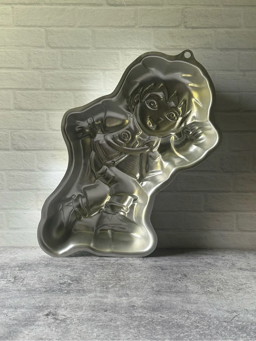 Wilton Go Diego Go! Cake Pan Nickelodeon